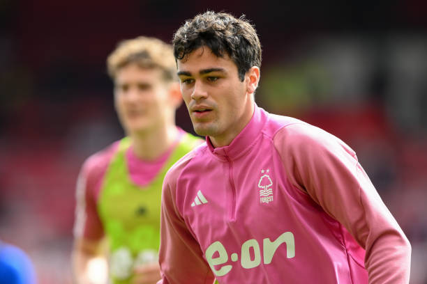 员和职员的 员和职员的